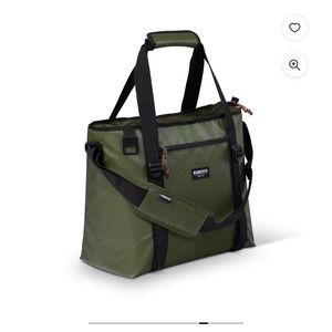 Igloo 30 Can Cooler Bag NWT